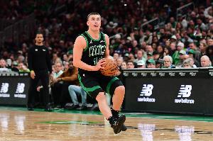 进攻尖兵！普理查德18中8&amp;三分13中5砍下22分5板 正负值+18！