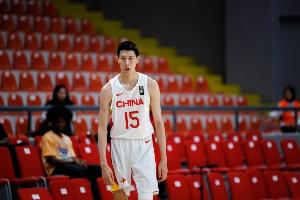 王健：郇斯楠偏科太严重&amp;甚至称不上防守能力强 他更像排球运动员