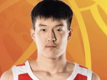 im电竞-周展锋全场出战18分钟，6中3得到10分1篮板