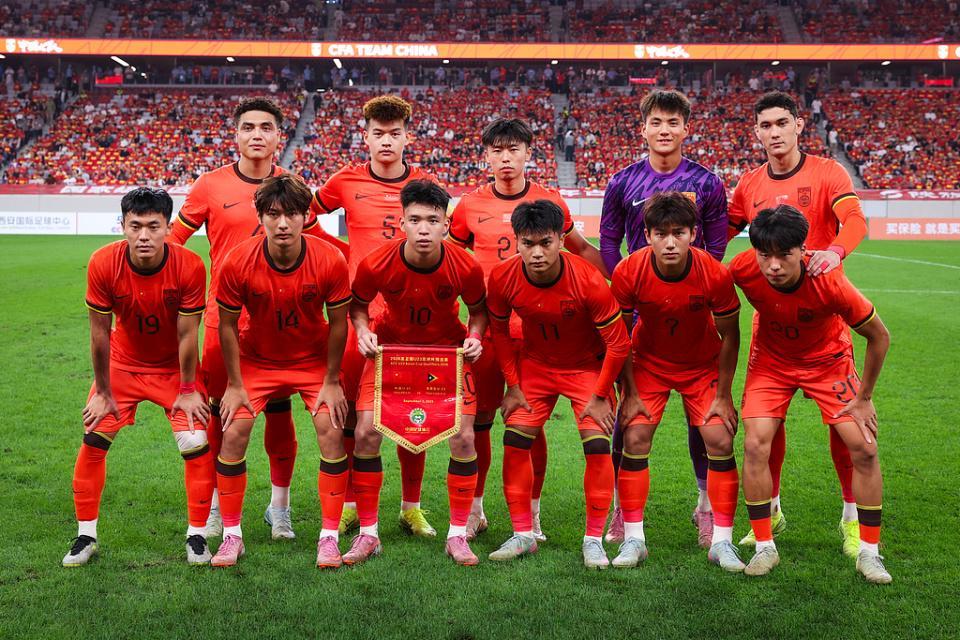 im电竞-耻辱？U22国足面对4万人口业余队半场轰21脚仅1-0！王钰栋看呆了