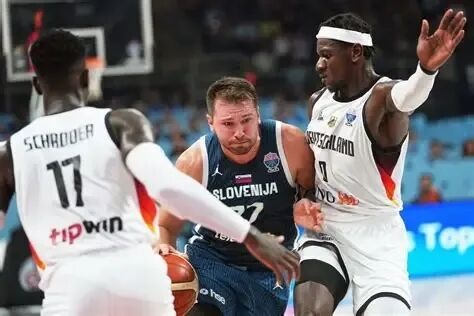 卢卡独挑德国双雄却难挽败局